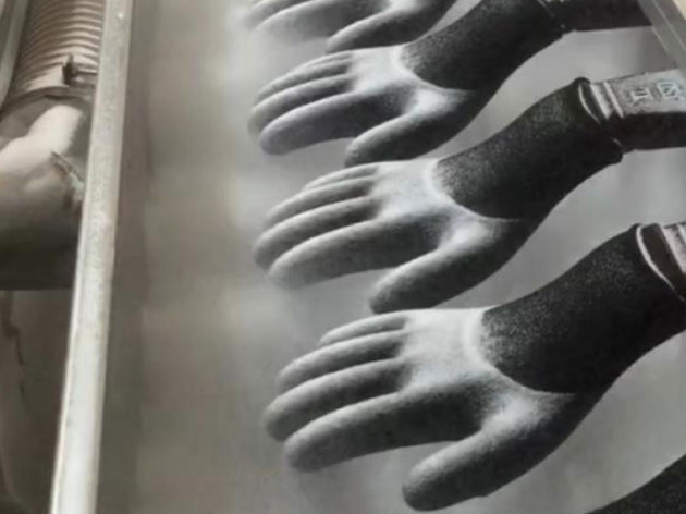 Sandy Gloves Dipping Line